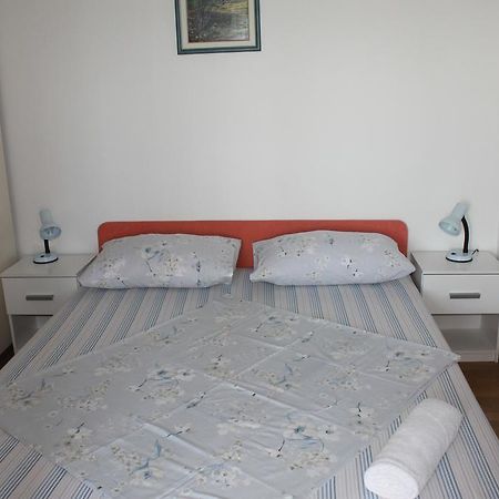 Apartment Nera Pula Luaran gambar