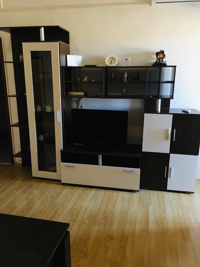Apartment Nera Pula Luaran gambar