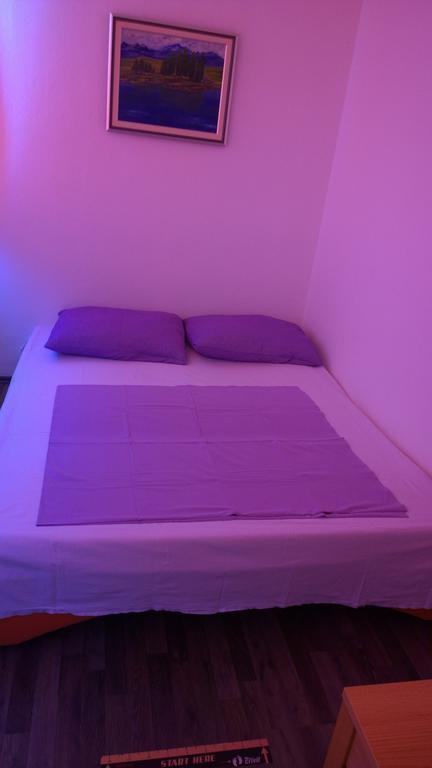Apartment Nera Pula Bilik gambar