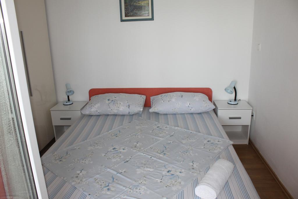 Apartment Nera Pula Luaran gambar