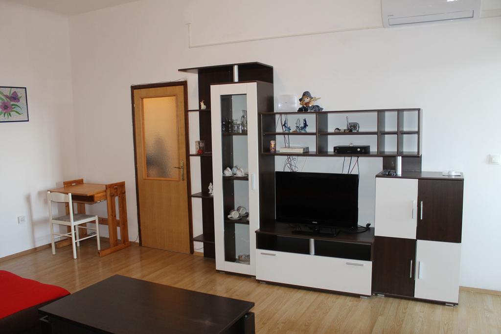Apartment Nera Pula Luaran gambar